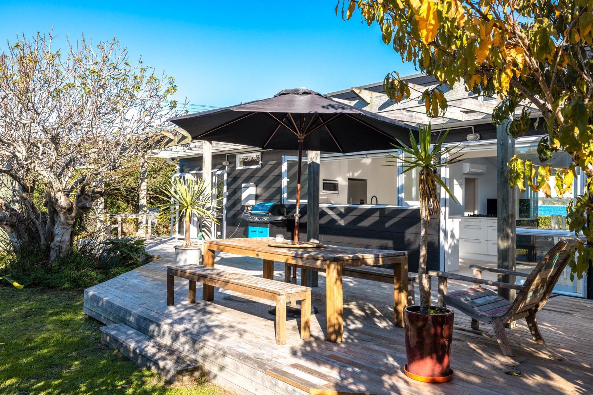 Driftwood Beach House With Spa Pool - Absolute Beachfront! Blackpool Exterior foto